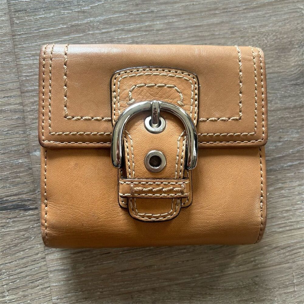 Coach Women's Brown Leather Wallet Credit Card Holder - Picture 1 of 11